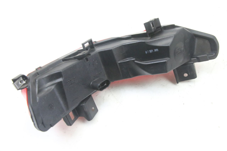 photo de LEWY TYLNY KIERUNKOWSKAZ PIAGGIO MP3 500 (2014 - 2017) - Punkty mocowania