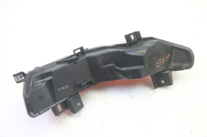 photo de LEWY TYLNY KIERUNKOWSKAZ PIAGGIO MP3 500 (2016 - 2018) - Zbliżenie techniczne