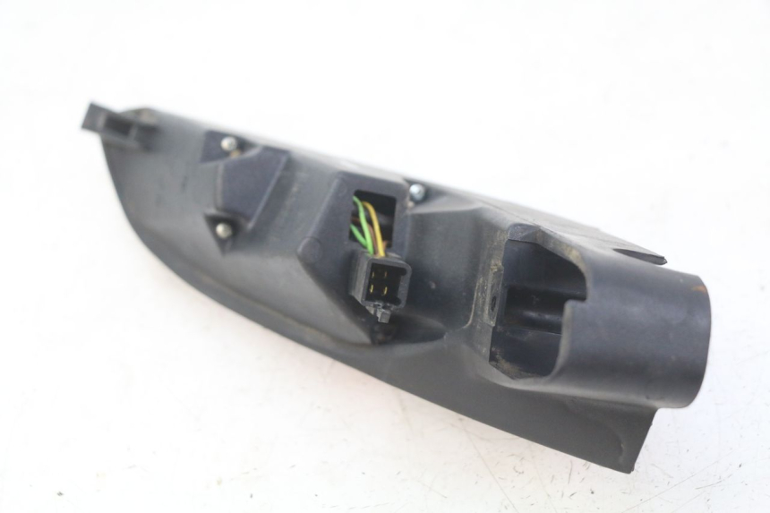 photo de LEWY TYLNY KIERUNKOWSKAZ PEUGEOT SATELIS COMPRESSOR K15 125 (2006 - 2009) - Szczegół części