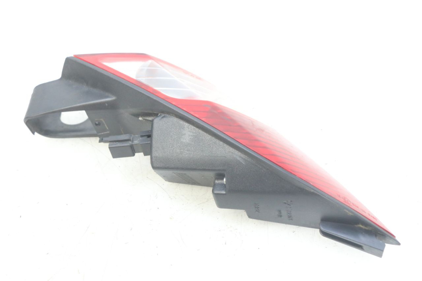 photo de LEWY TYLNY KIERUNKOWSKAZ PEUGEOT SATELIS 125 (2010 - 2012) - Punkty mocowania