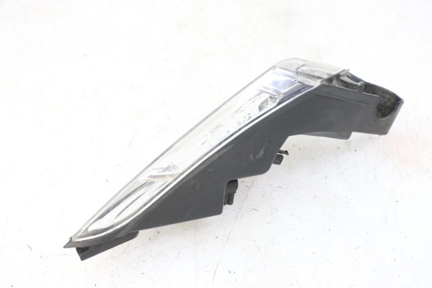 photo de LEWY TYLNY KIERUNKOWSKAZ PEUGEOT SATELIS 125 (2013 - 2018) - Oznaczenia i referencje