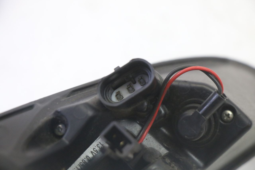 photo de LEWY TYLNY KIERUNKOWSKAZ PEUGEOT SATELIS 125 (2013 - 2018) - Część sprawdzona