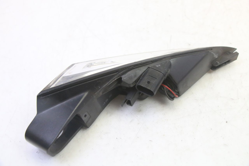 photo de LEWY TYLNY KIERUNKOWSKAZ PEUGEOT SATELIS 125 (2010 - 2012) - Punkty mocowania