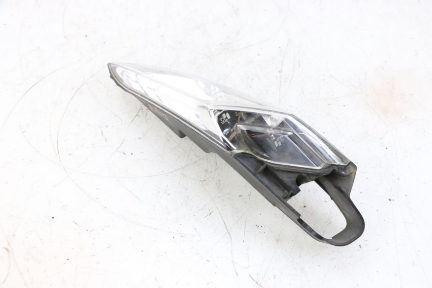 photo de LEWY TYLNY KIERUNKOWSKAZ PEUGEOT SATELIS 125 (2013 - 2018) - Szczegół części