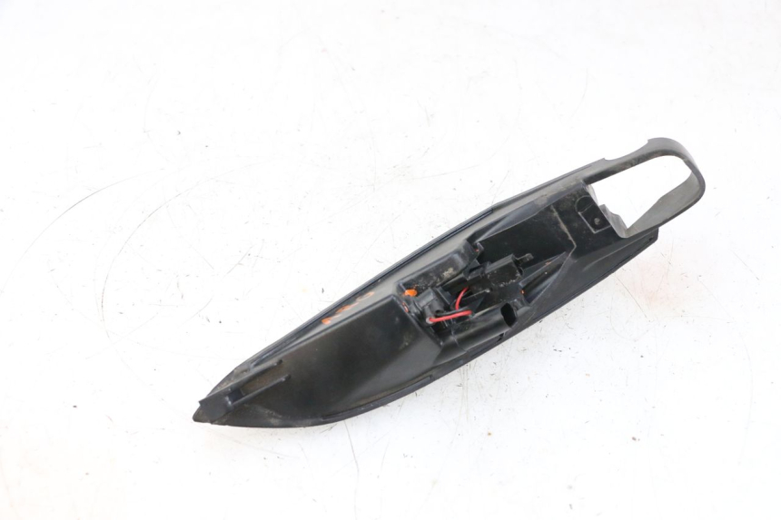 photo de LEWY TYLNY KIERUNKOWSKAZ PEUGEOT SATELIS 125 (2013 - 2018) - Inny kąt widzenia