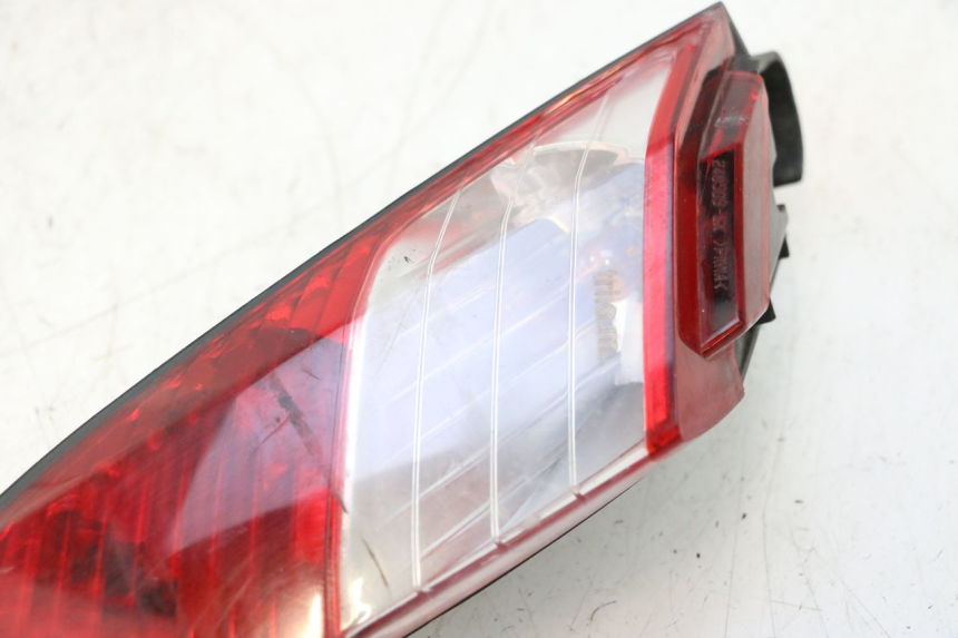 photo de LEWY TYLNY KIERUNKOWSKAZ PEUGEOT SATELIS 125 (2006 - 2009) - Zoom stanu zużycia