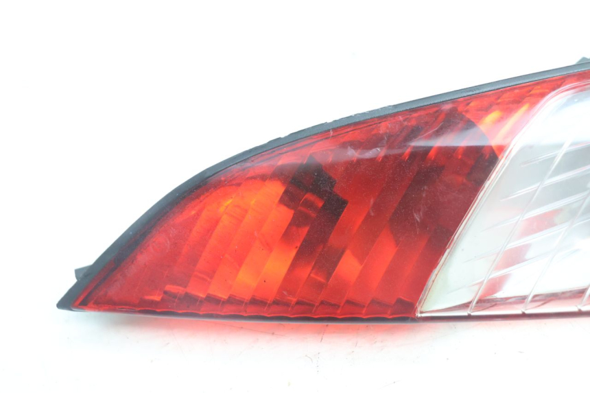photo de LEWY TYLNY KIERUNKOWSKAZ PEUGEOT SATELIS 125 (2006 - 2009) - Szczegół części