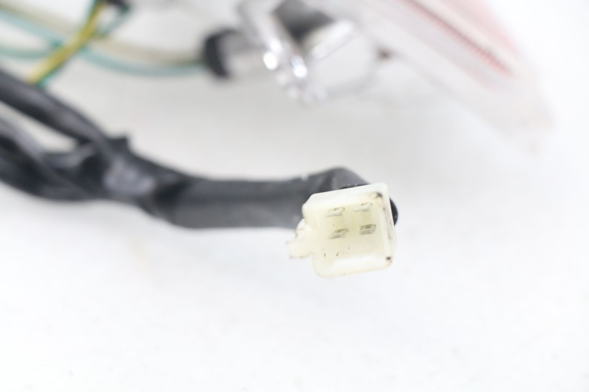 photo de LEWY TYLNY KIERUNKOWSKAZ PEUGEOT VIVACITY NEW 2T 50 (2008 - 2017) - Szczegół części