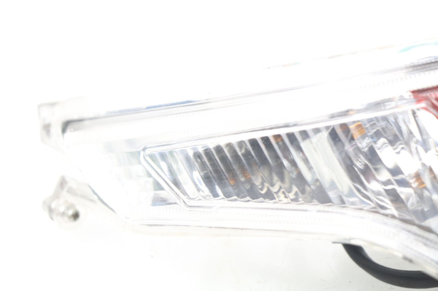 photo de LEWY TYLNY KIERUNKOWSKAZ PEUGEOT VIVACITY NEW 2T 50 (2008 - 2017) - Stan powierzchni