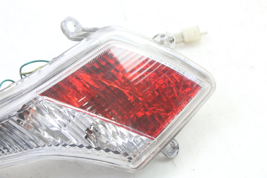 photo de LEWY TYLNY KIERUNKOWSKAZ PEUGEOT VIVACITY NEW 2T 50 (2008 - 2017) - Zoom stanu zużycia