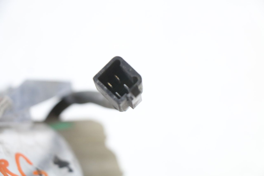 photo de LEWY TYLNY KIERUNKOWSKAZ YAMAHA X-MAX XMAX 125 (2010 - 2013) - Punkty mocowania