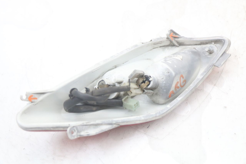 photo de LEWY TYLNY KIERUNKOWSKAZ YAMAHA XMAX X-MAX 125 (2006 - 2009) - Punkty mocowania