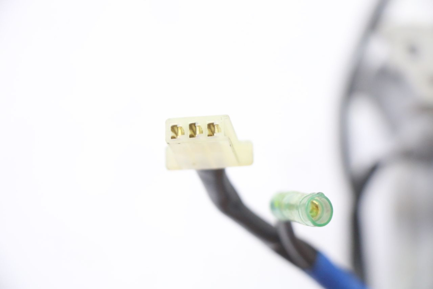 photo de LEWY TYLNY KIERUNKOWSKAZ YAMAHA XMAX X-MAX 125 (2021 - 2025) - Punkty mocowania