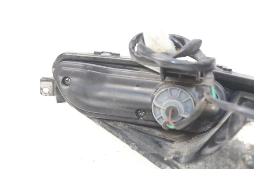 photo de LEWY TYLNY KIERUNKOWSKAZ YAMASAKI YM T 125 (2015 - 2020) - Zbliżenie techniczne