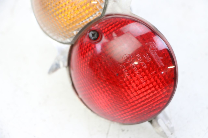 photo de LEWY TYLNY KIERUNKOWSKAZ YAMAHA YP MAJESTY 125 (2002 - 2006) - Widok ogólny