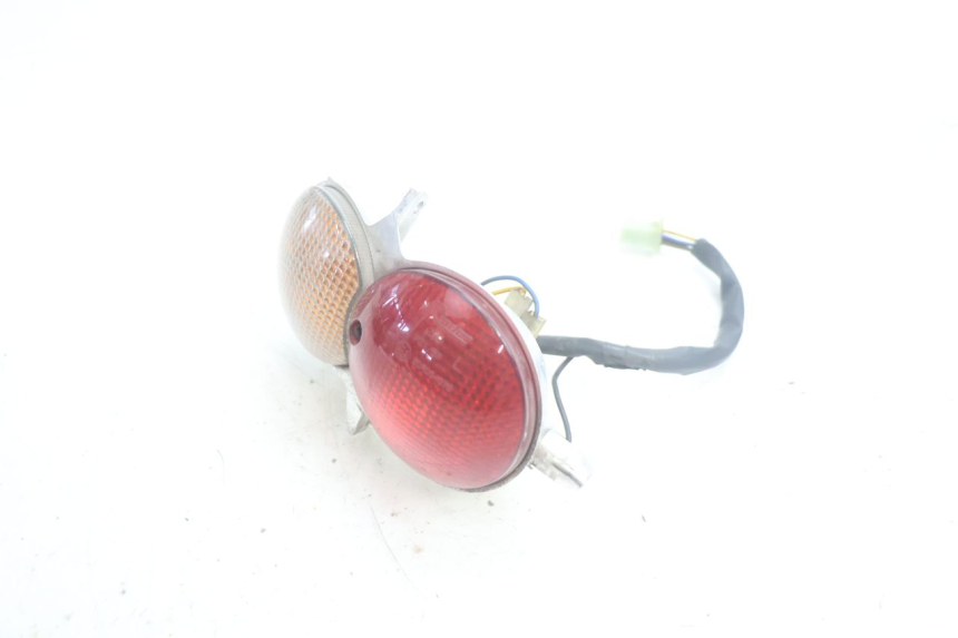 photo de LEWY TYLNY KIERUNKOWSKAZ YAMAHA YP MAJESTY 125 (2002 - 2006) - Szczegół części