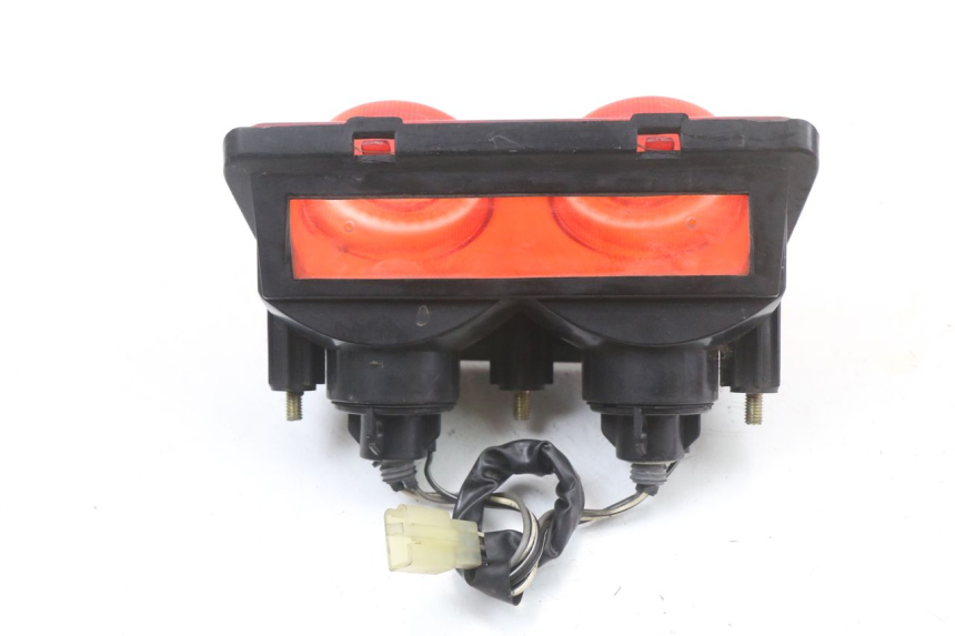 photo de LAMPA TYLNA HYOSUNG GF 125 (2001 - 2005) - Zbliżenie techniczne