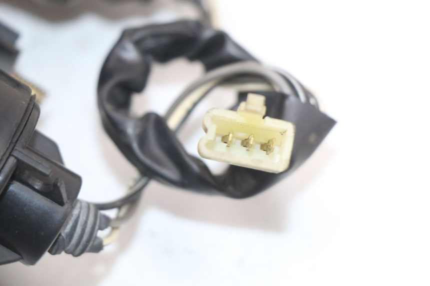 photo de LAMPA TYLNA HYOSUNG GF 125 (2001 - 2005) - Punkty mocowania