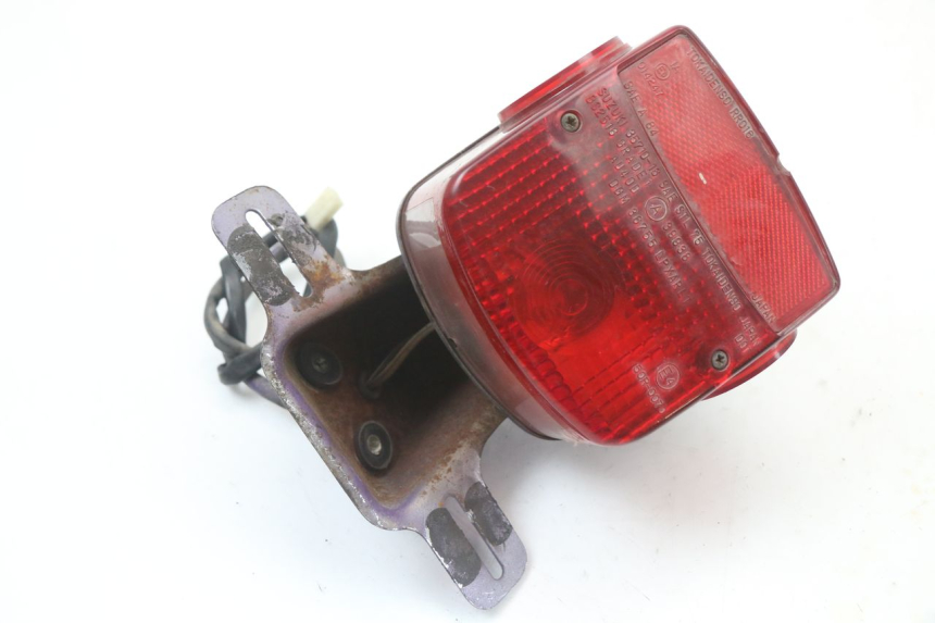 photo de LAMPA TYLNA SUZUKI GN 125 (1997 - 2000) - Widok główny