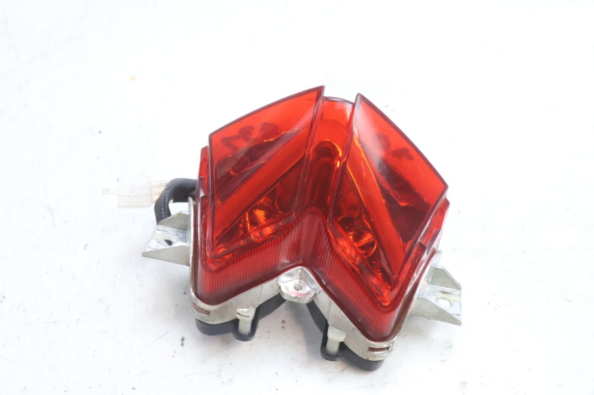 photo de LAMPA TYLNA NECO GPX LC 2T 50 (2014 - 2018) - Widok główny