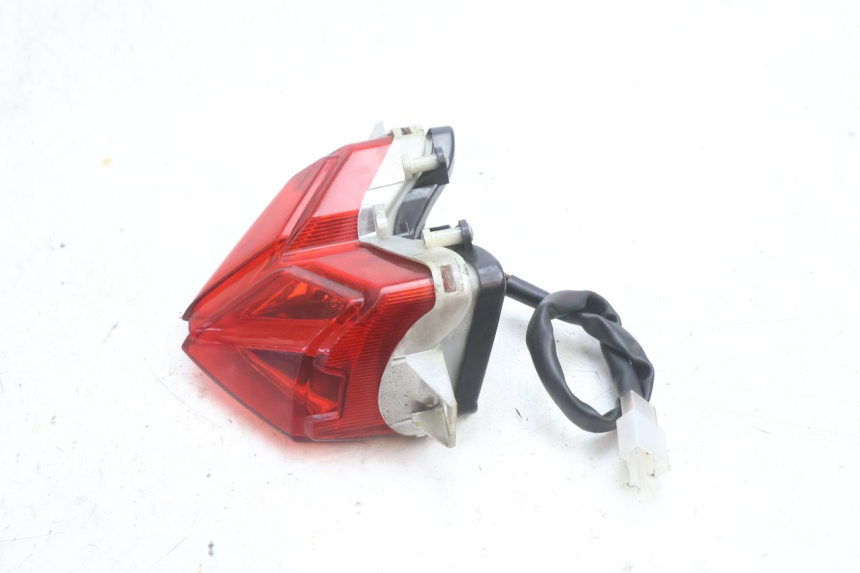 photo de LAMPA TYLNA NECO GPX LC 2T 50 (2014 - 2018) - Zoom stanu zużycia
