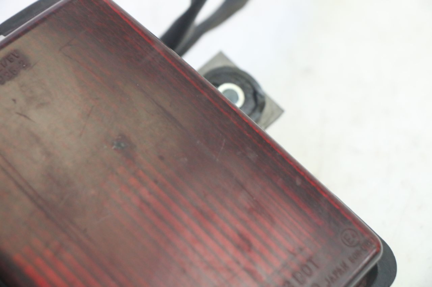 photo de LAMPA TYLNA KAWASAKI GPZ RX 1000 (1986 - 1988) - Zbliżenie techniczne