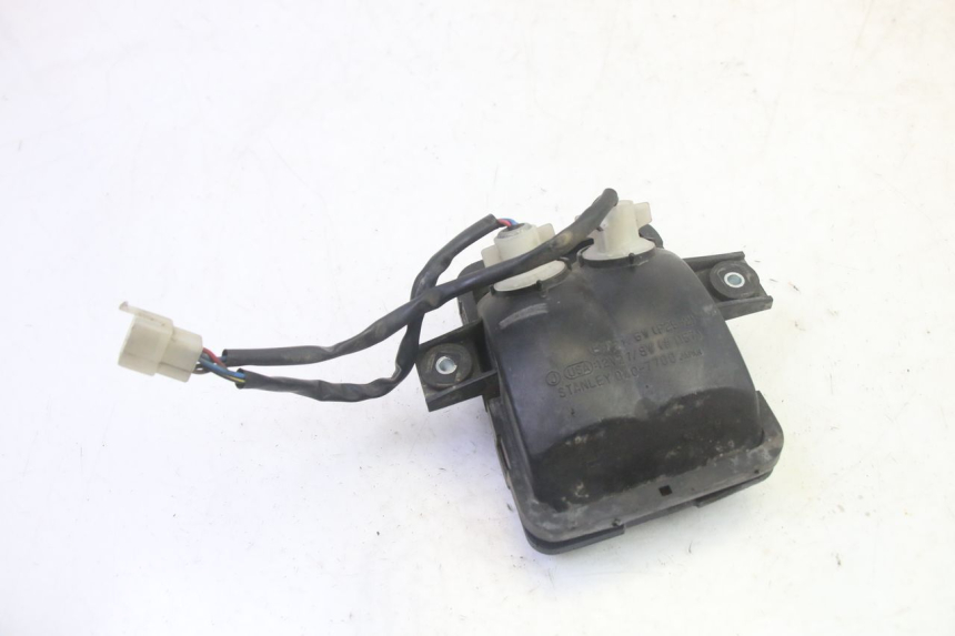 photo de LAMPA TYLNA KAWASAKI GPZ RX 1000 (1986 - 1988) - Punkty mocowania