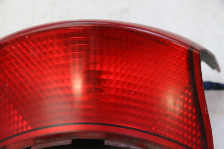 photo de TYLNA LAMPA KYMCO GRAND DINK 125 (2002 - 2007) - Zoom stanu zużycia