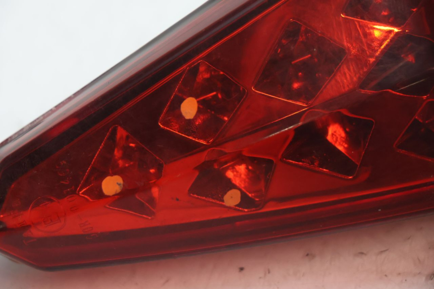 photo de LAMPA TYLNA TNT MOTOR GRIDO 2T 50 (2010 - 2019) - Zoom stanu zużycia