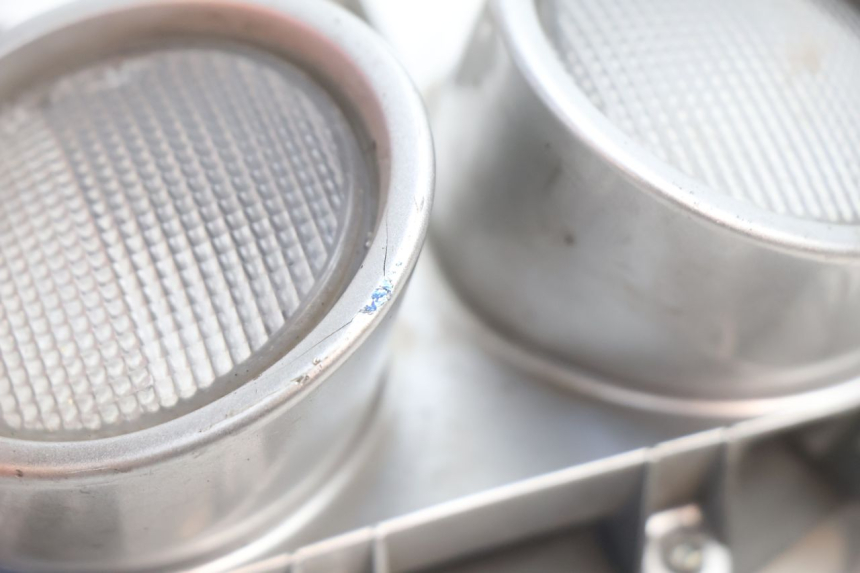 photo de LAMPA TYLNA SUZUKI GSR 600 (2005 - 2012) - Zbliżenie techniczne