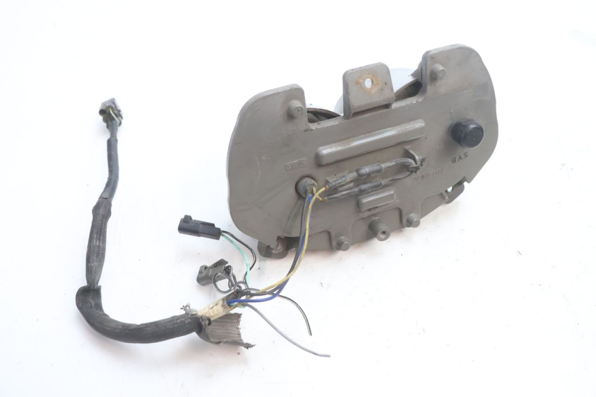 photo de LAMPA TYLNA SUZUKI GSR 600 (2005 - 2012) - Punkty mocowania