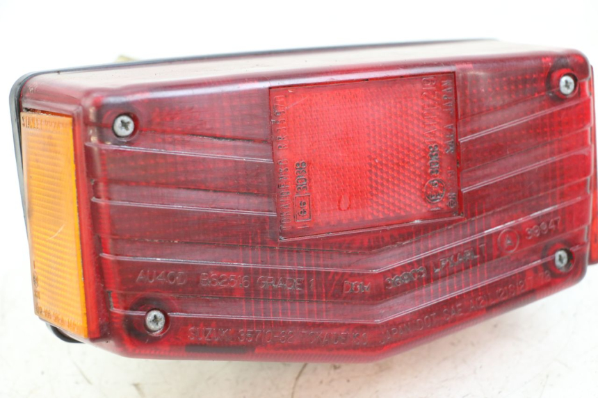 photo de LAMPA TYLNA SUZUKI GSX E 250 (1982 - 1983) - Inny kąt widzenia