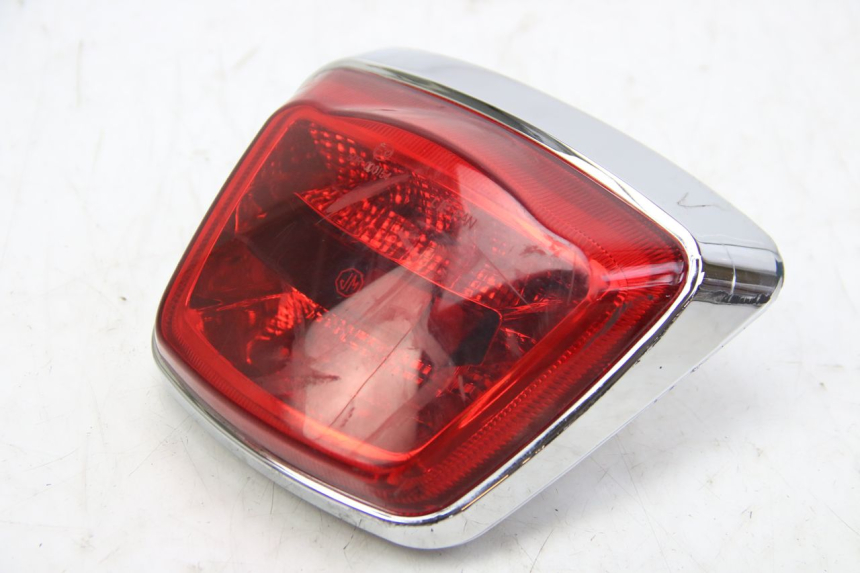photo de LAMPA TYLNA JM MOTORS GT LINE 4T 50 (2021 - 2023) - Szczegół części