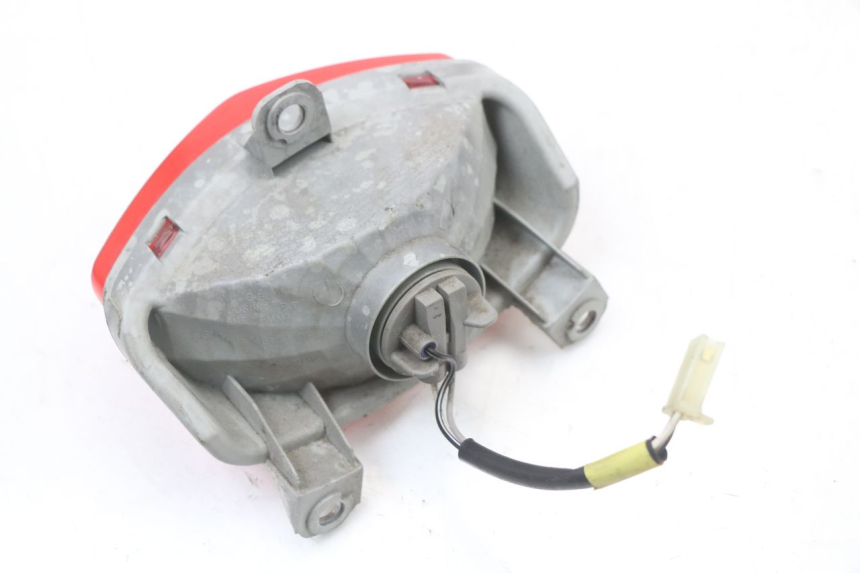 photo de LAMPA TYLNA HYOSUNG GTR 125 (2006 - 2008) - Zbliżenie techniczne