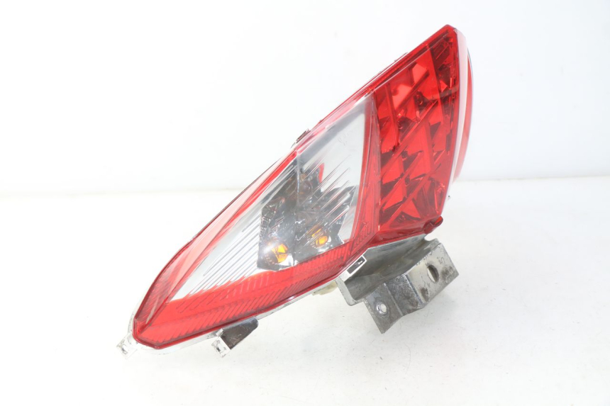 photo de LAMPA TYLNA SYM GTS EFI ABS 125 (2012 - 2016) - Widok produktu