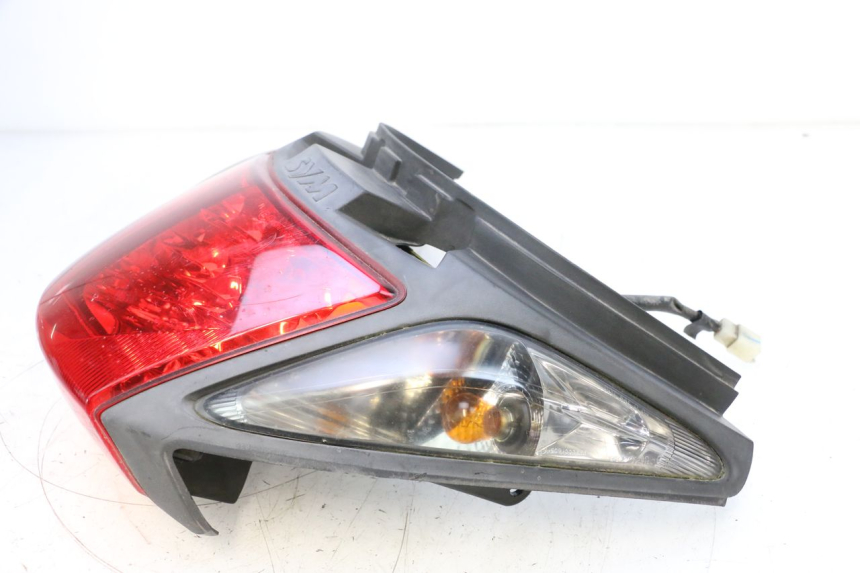 photo de LAMPA TYLNA SYM GTS EVO 125 (2009 - 2013) - Widok ogólny