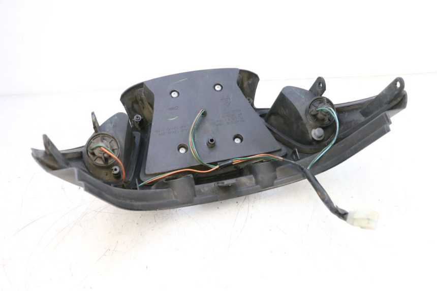 photo de LAMPA TYLNA SYM GTS EVO 125 (2009 - 2013) - Część sprawdzona