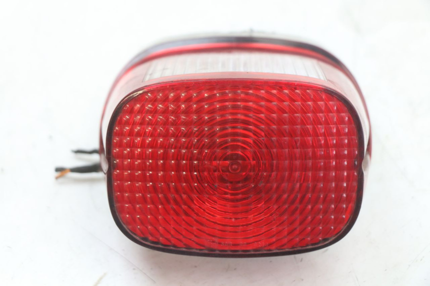 photo de LAMPA TYLNA HARLEY DAVIDSON SPORTSTER XL CUSTOM 883 (1999 - 2006) - Szczegół części