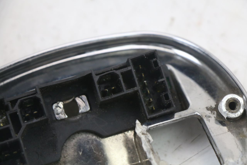 photo de LAMPA TYLNA HARLEY DAVIDSON SPORTSTER XL CUSTOM 883 (1999 - 2006) - Kontrola wizualna