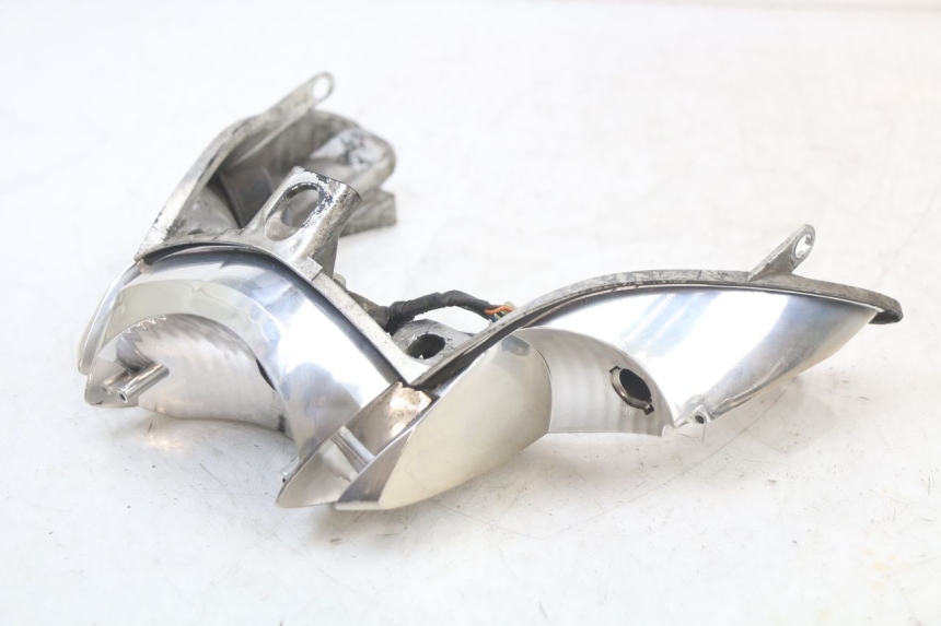 photo de TYLNE ŚWIATŁO HONDA NES AROBASE 125 (2000 - 2003) - Zoom stanu zużycia