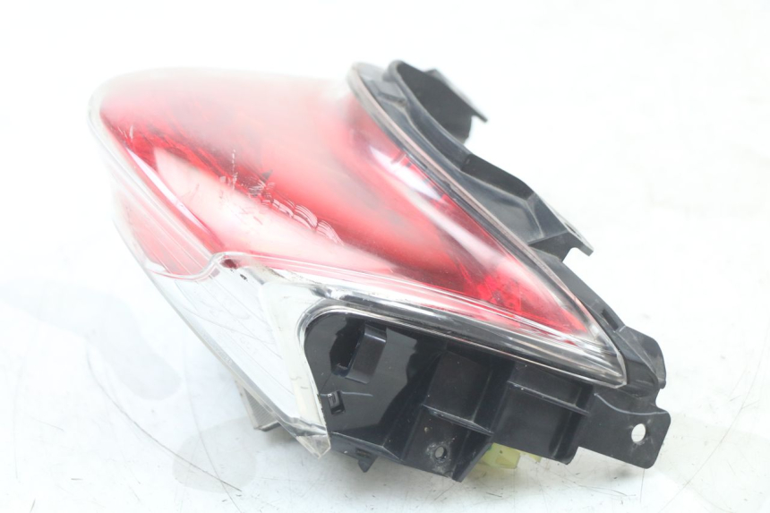 photo de TYLNE ŚWIATŁO HONDA PCX (JF28) 125 (2009 - 2011) - Zbliżenie techniczne