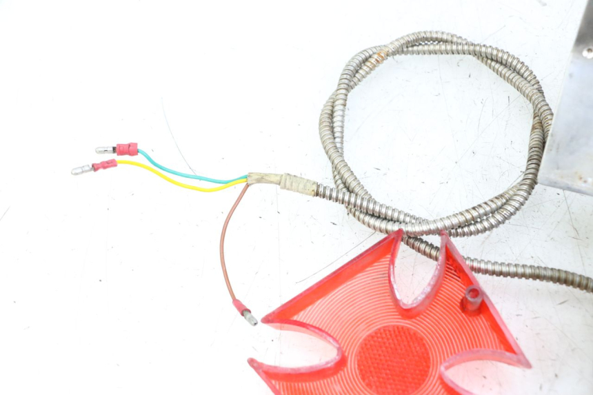 photo de LAMPA TYLNA HONDA VT C2 SHADOW 750 (1997 - 2001) - Szczegóły charakterystyczne