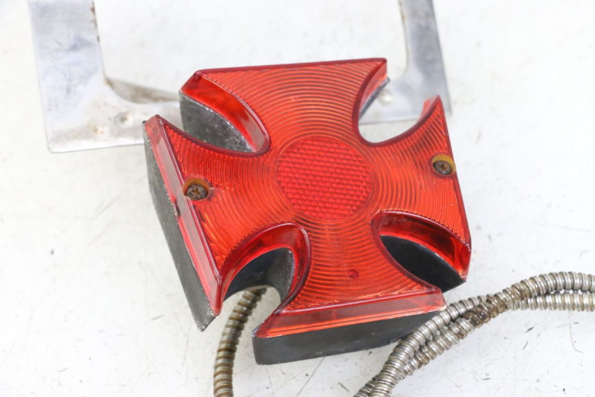 photo de LAMPA TYLNA HONDA VT C2 SHADOW 750 (1997 - 2001) - Zoom stanu zużycia