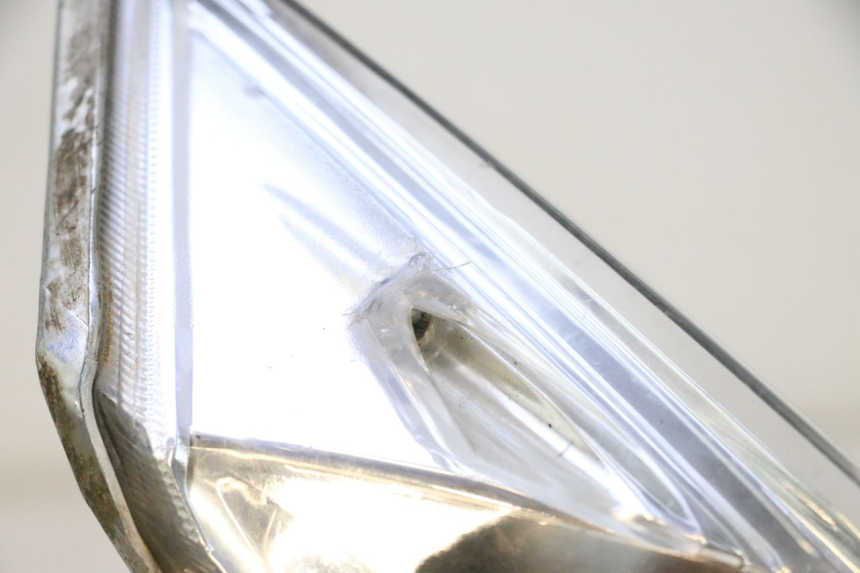 photo de LAMPA TYLNA SYM JET 14 4T 50 (2018 - 2022) - Zoom stanu zużycia