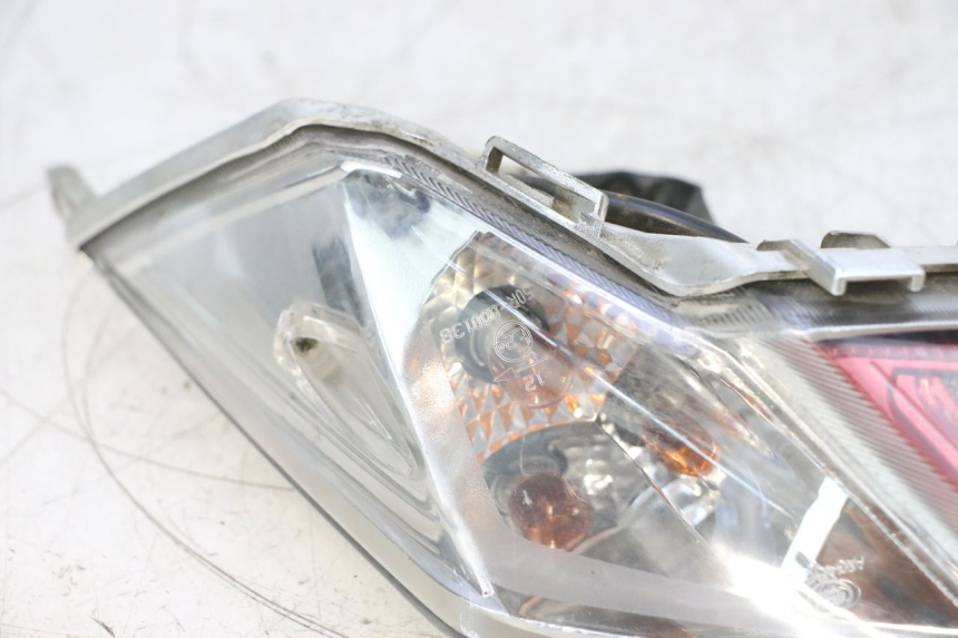 photo de LAMPA TYLNA SYM JET 14 4T 50 (2018 - 2022) - Część sprawdzona