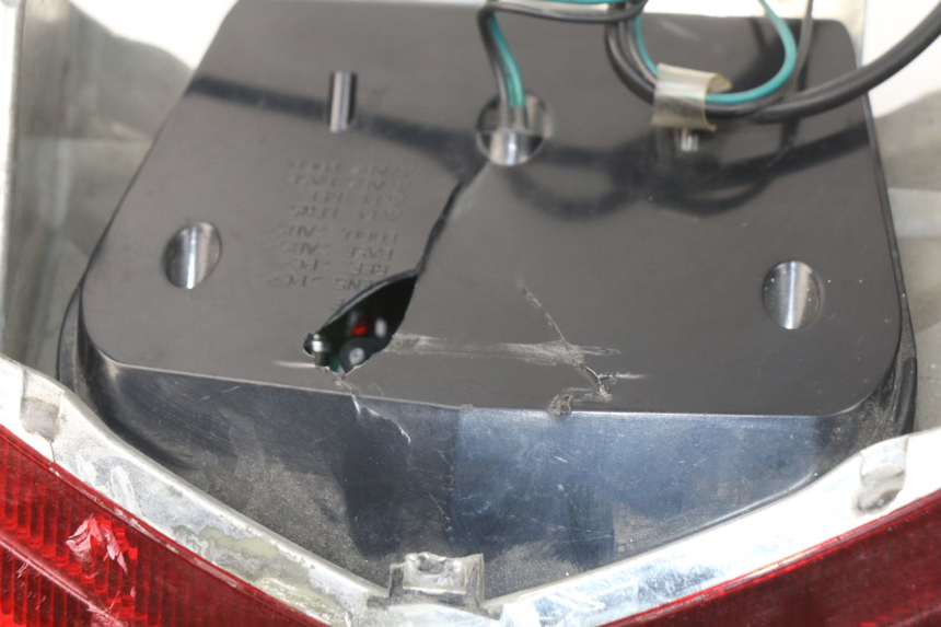 photo de LAMPA TYLNA SYM JOYMAX 250 (2013 - 2017) - Inny kąt widzenia