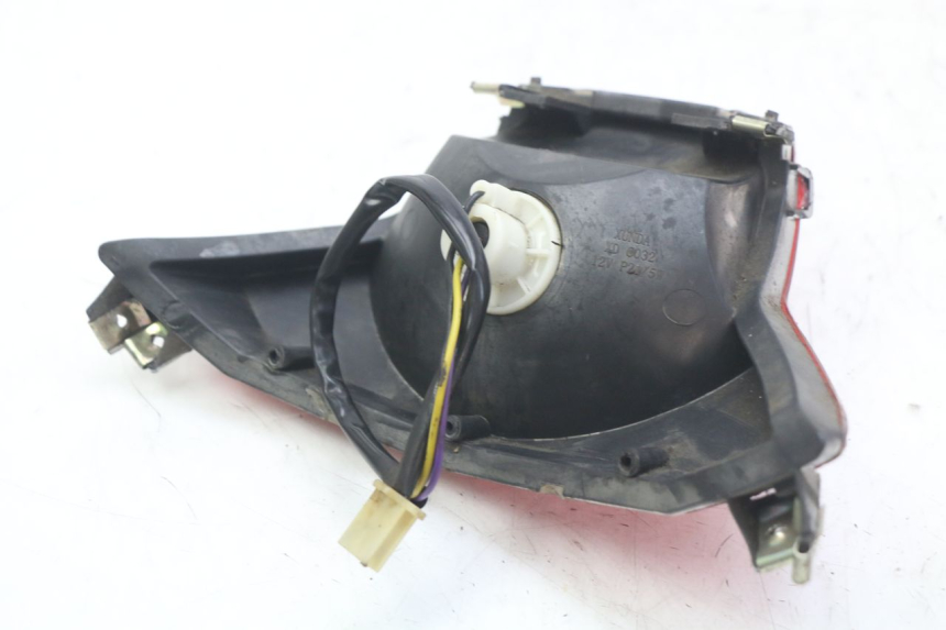 photo de LAMPA TYLNA RIDE JUMP 2T 50 (2012 - 2017) - Inny kąt widzenia