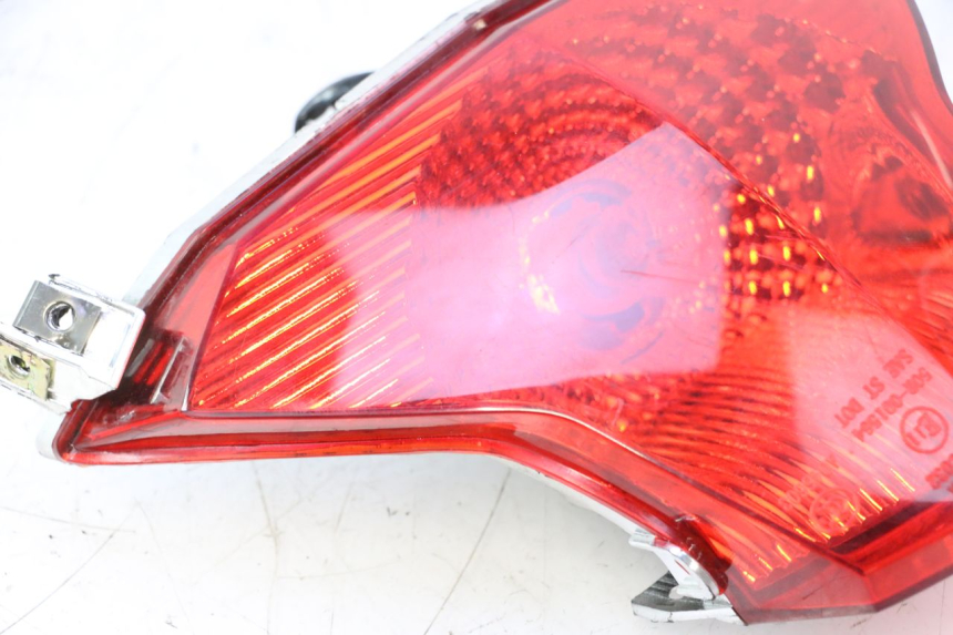 photo de LAMPA TYLNA RIDE JUMP 2T 50 (2012 - 2017) - Inny kąt widzenia