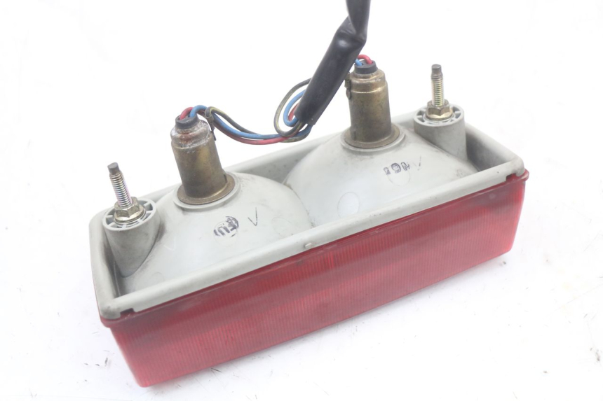 photo de LAMPA TYLNA KAWASAKI GTR 1000 (1994 - 2004) - Zbliżenie techniczne