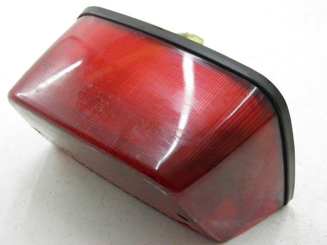 photo de LAMPA TYLNA KAWASAKI ZEPHYR 550 (1991 - 1998) - Szczegół części